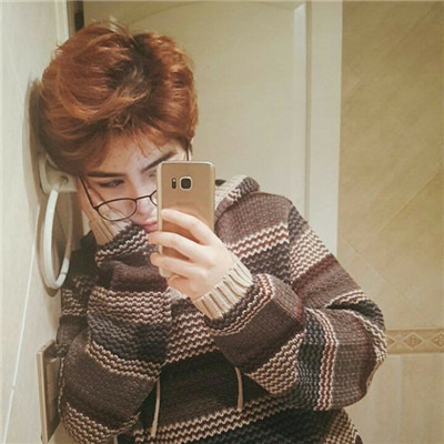 最新版2022男生搞怪手机控头像大全 在爱情里每个人都贪得无厌