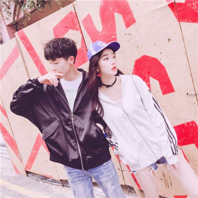 时尚潮流2022超拽炫酷情侣头像 星星数不过来我们就数月亮