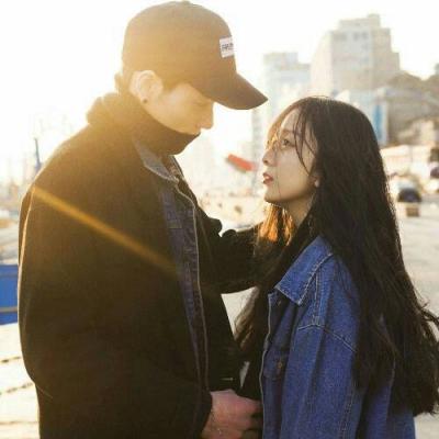 2022微信情侣头像两人两张双人唯美甜蜜 你很好看我要看一辈子