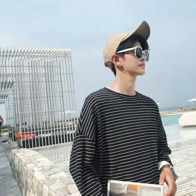 2022微信头像男生小清新帅气高清图片 得不到的付出就该适可而止