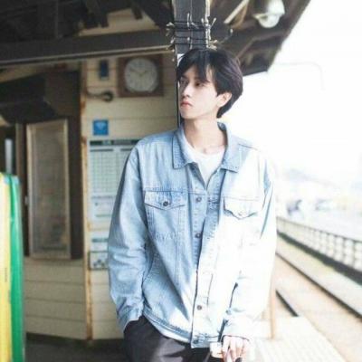 超级耐看超级帅气的男生头像2022最新 爱自己是终身浪漫的开始