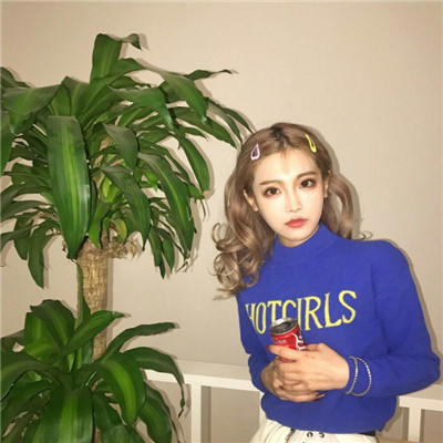 潮流有范个性闺蜜头像2022最新 同一片天空下不一样的白云