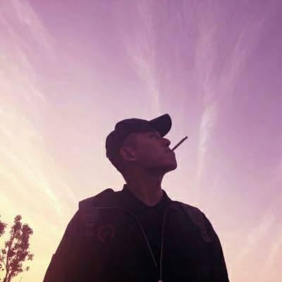 最新情侣头像一男一女个性好看 2022低调秀恩爱情侣头像两张