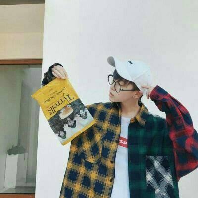 2022最新男生头像帅气阳光有点萌 哥不但不坏还很帅