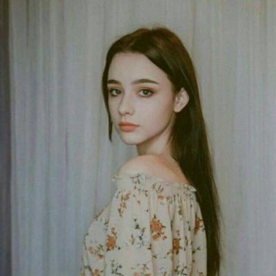 2022唯美气质清新脱俗的欧美女生头像 不求人好感不予人难堪