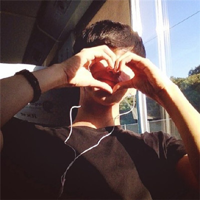 2022最潮微信头像男搞怪逗比 你好好说话不要勾引我