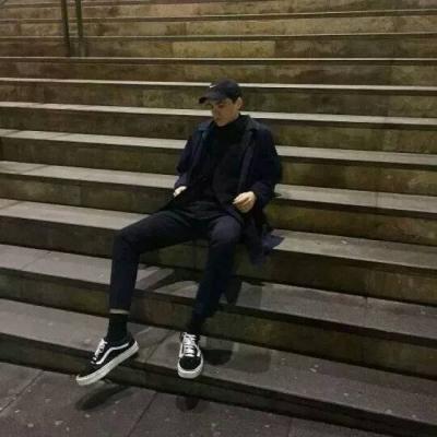 2022最潮微信头像男生头像霸气 只是喜欢何必夸张成爱情