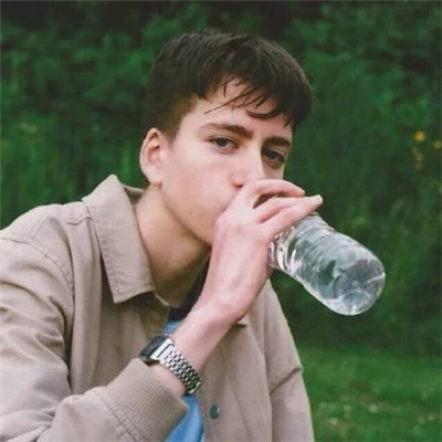 欧美男头像霸气成熟魅力2022 歌曲唱到未来可我们没了现在