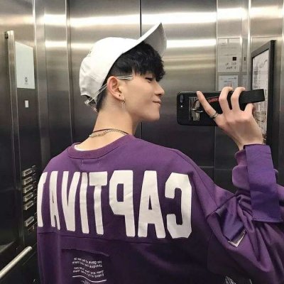 2022最火爆微信头像男生霸气个性 全世界都对只有我不明是非