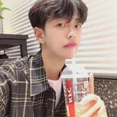 2022个性男生微信头像精选 等了浪够了感情也淡的差不多了