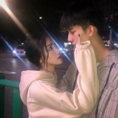 2022超好看的微信情侣头像一对 你还是你我还是我互不相干