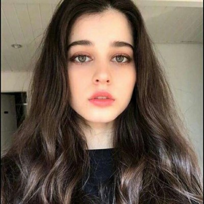 2022微信欧美女生头像霸气好看 太过在乎就是失去的开始