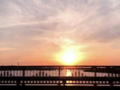 关于青春的说说怀念伤感心情短语 时光怎么会老我们怎么会散