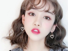 超级伤感网名女生心碎难过 心已碎无处隐藏