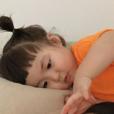 情侣头像萌娃两张配图 超级可爱的萌娃情侣头像