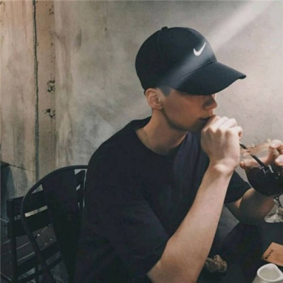 男生微信个性头像2022精选 花开人来花落人走