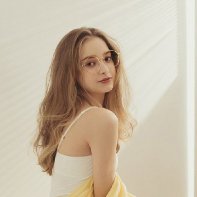 2022最新微信女生头像欧美ins范 我也会疲惫怕被说无所谓