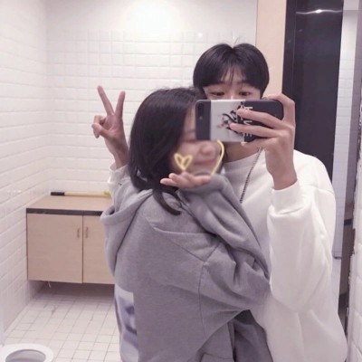 2022好看的情侣头像一对两张 喜欢你做什么都愿意