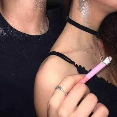 微信情侣头像一对性感不露脸 高冷有点污的情侣头像2022