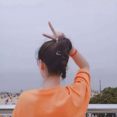 好看的微信情侣头像一男一女 我爱你没有什么目的只是爱你