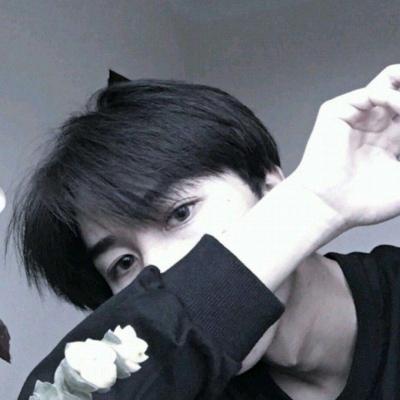 微信男生头像伤感忧伤大全 山高水长从此不见