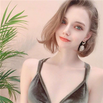 2022欧美气质女头像高清好看 喜欢就行了不用非得在一起