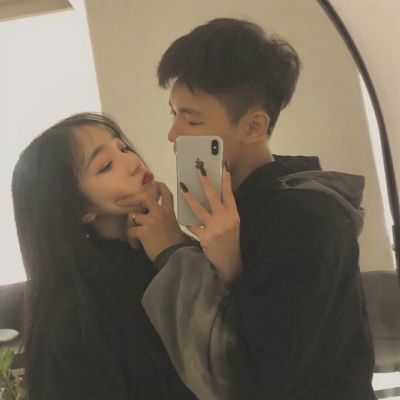 情人节秀恩爱情侣头像 2022最新微信情人节头像一对