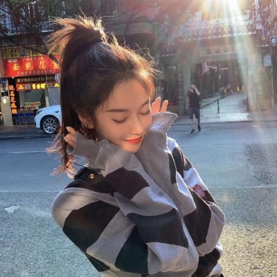 最新女生个性头像简单好看 食了这么多言你饱了没有