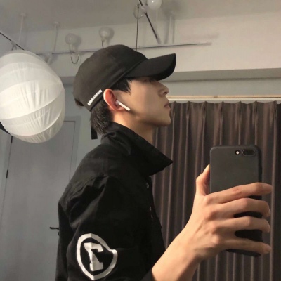 微信最火男生头像经典帅气 两鬓斑白我都认得你