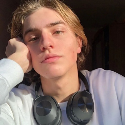 男生欧美范个性微信头像合集 低质量的社交不如高质量的独处 