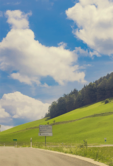 微信空间风景唯美个性皮肤 主动是成年人最真诚表达方式之一