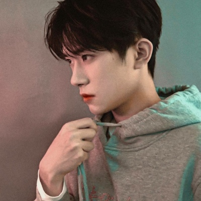 2022超高级好看神仙侧颜男生帅气头像 伸手要的和主动给的糖就是不一样