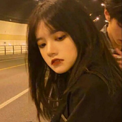 永远不会过时的微信情侣头像 爱是在日落黄昏前