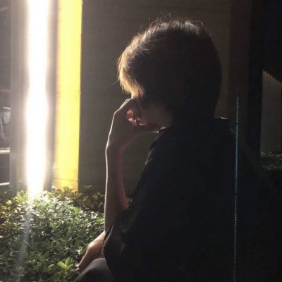 2023帅哥头像阳光帅气真人很有魅力 细节中崩溃失望中放手