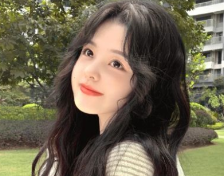 2023很个性的不易撞的女生签名 简约的好听女生短句大全