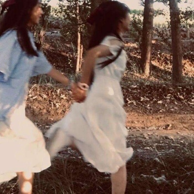 闺蜜可爱的高颜值的意境头像一对 有人为了和你相遇而正在错过别人