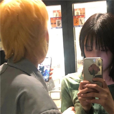 小众情侣头像无水印2023最新版 这一年很简单既乱且快