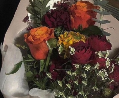 适合女孩子秀恩爱甜甜朋友圈文案 2023甜到炸的秀恩爱说说