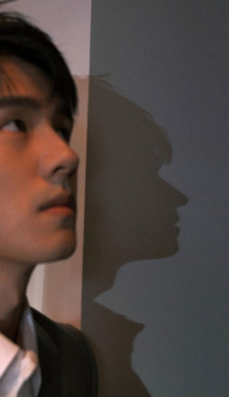 最新刘昊然帅气明星手机壁纸高清 没有明确表达爱意都是错觉