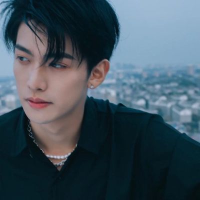 2023男生头像冷酷霸气帅气真人好看 长大后才知道风雨过后还有无数场雨