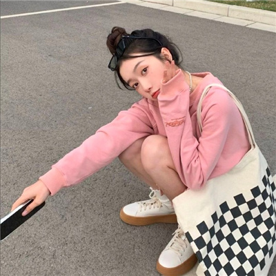 2023粉嫩系的少女温柔女头 我们都会拥有闪闪发亮的人生