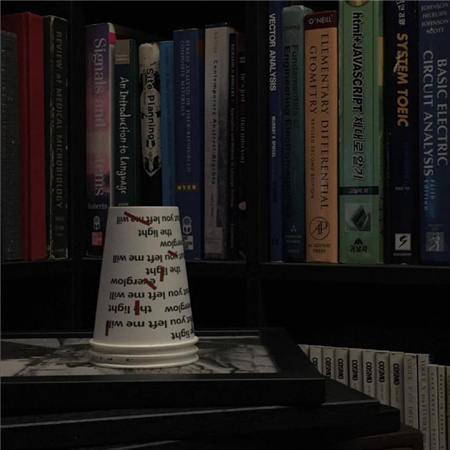 2023静态丧系的伤感素材合集 适合夜晚发圈的配图