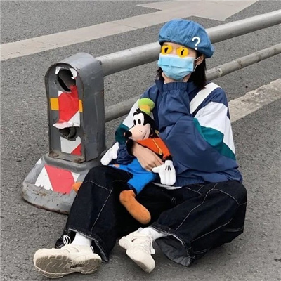 搞怪又很俏皮的女头真人灵动 女头沙雕搞怪真人2023