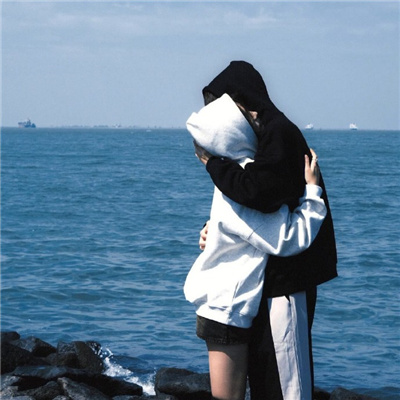 很有爱的情头一左一右精致有爱 很暖心的又很有爱的情头