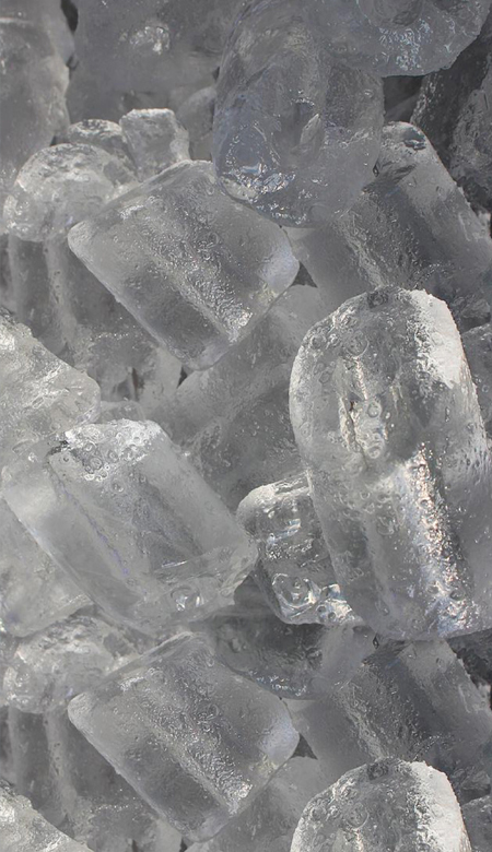 2023冰块降温壁纸高清ins最新 最近天气热死啦