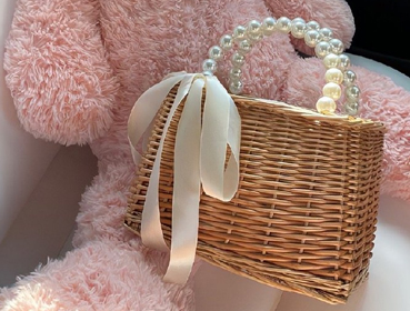 低调炫富有内涵的说说 发朋友圈低调炫耀的句子 低调炫富有内涵的说说 发朋友圈低调炫耀的句子