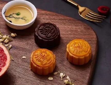 中秋节收到月饼的说说 中秋节收到月饼感谢语 中秋节收到月饼的说说 中秋节收到月饼感谢语