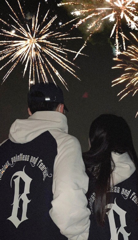 2023新年烟花拍照技巧壁纸高清合集 这样拍跟烟花的合照绝了