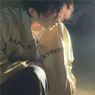 颜值超出众的男头真人 吸引人喜欢的小众男头