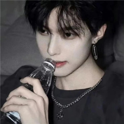 高质量男头精致又很飒 好看混网高质量男头